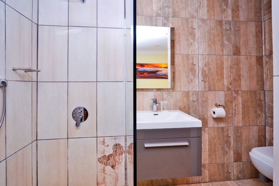 To Let 0 Bedroom Property for Rent in Green Point Western Cape